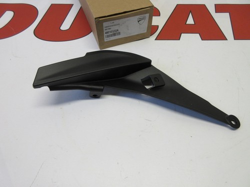 Cache cadre droit ducati - cache,