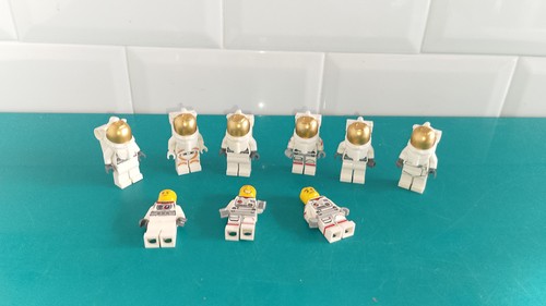 Lot figurines lego - , cosmonautes