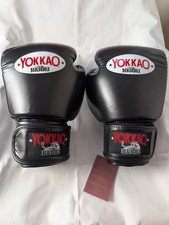 YOKKAO 16oz Black Leather