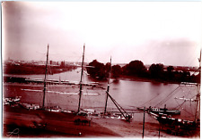 France, Granville, grand voilier, vue du port Albumen Print Tirage albuminé 