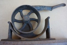 ANCIEN PRESSE BOUCHON AMÉRICAIN (ENTERPRISE MF G Co PHILA N° 1 Pat AUG 7 1867)