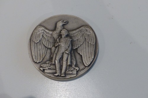 Médaille table tombeau - de,