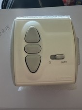 (MB6). somfy Centralis UNO rts