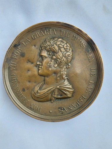 Xix ème boite médaille - xix, boite-médaille