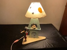 Lampe design boîte à musique