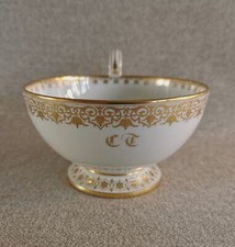 MAGNIFIQUE TASSE A THÉ EN PORCELAINE DURE DE SÈVRES MONOGRAMME 1861