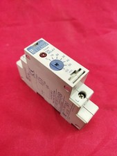 Relais Temporisé RE1 LA004 TELEMECANIQUE SCHNEIDER Minuterie Tempo 2-60 Minutes 