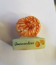 (D) Fève Collection