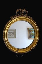 Ancien miroir en bois sculpté