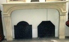 cheminée régence en pierre