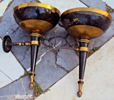 Deux appliques murales en