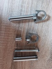 Attache Capot Vendeuvre