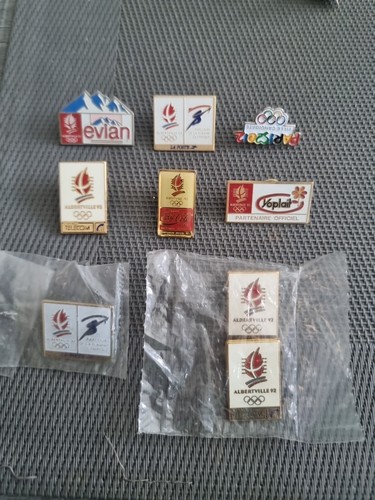 Lot pin les jeux - pin's,