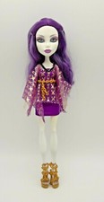Monster High  poupée Spectra Vondergeist du set 13 souhaits Party Lounge