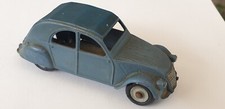 2 CV DINKY TOYS ANCIENNE FRENCH  PAR MECCANO PEINTURE D ORIGINE BON ETAT 1960