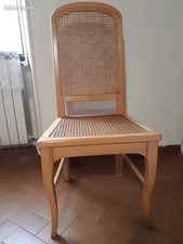 Chaises cannées pour salle à