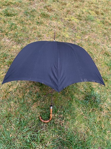 Ancien parapluie courbée - , avec
