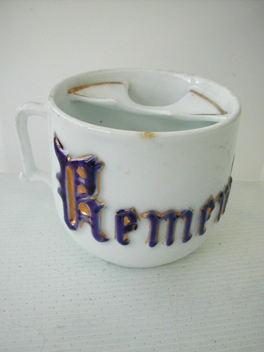Ancienne tasse moustache - *,