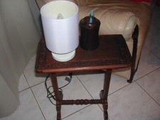 Ancienne Sellette + lampe à poser + porte stylos