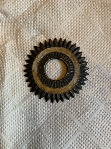 Ancienne rosace pour casque - ancienne, a