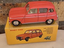 RENAULT  4 L  - DINKY  TOYS -
