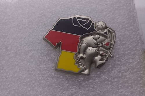Ed255 pin coupe monde - pin's,