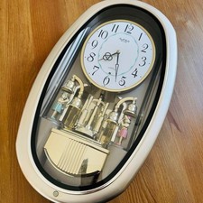 Horloge murale mécanique