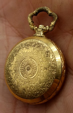 beau boitier de montre à