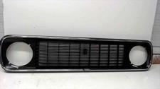grille gauche capot RENAULT R