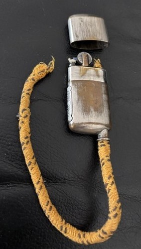 Briquet mixte amadou essence - briquet, amadou/essence