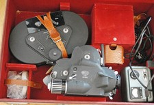 CAMERA " ARRIFLEX "ST  16 mm - QUASI NEUVE- 3 OBJECTIFS - 2 MAGASINS