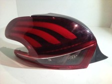 Feu arriere principal gauche