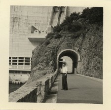 PHOTO ANCIENNE - VINTAGE SNAPSHOT - CURIOSITÉ CENTRALE HYDROÉLECTRIQUE BARRAGE 4