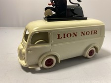 FOURGON PEUGEOT BOURBON PUBLICITAIRE " LION NOIR - ARGENTIL " avec MOTEUR