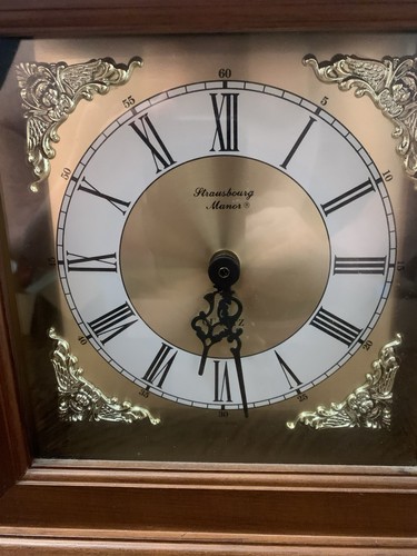 Vtg clock mantel howard miller - vtg,