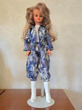 Jolie poupée Cathie de Bella