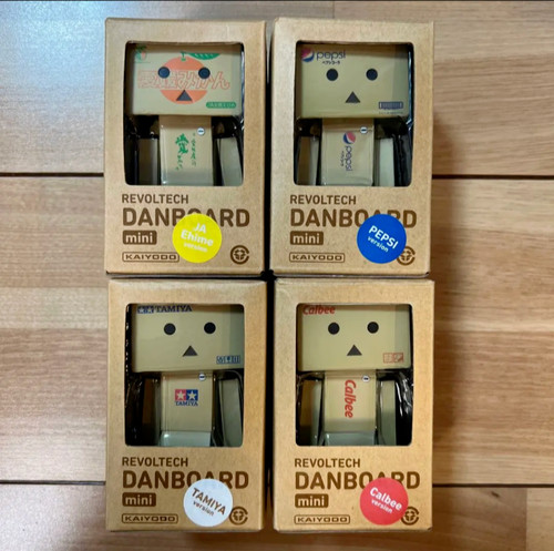 Revoltech danboard mini action - mini,