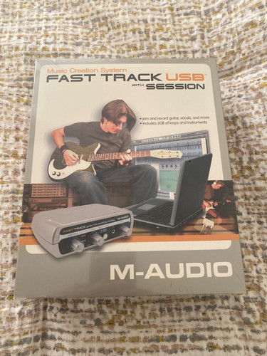 Audio fast track guitar mic - track,