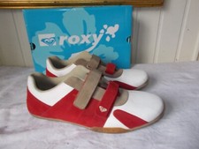 Chaussures BASKET à scratch