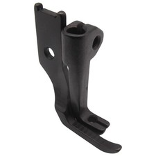 Pied étroit à orteil gauche