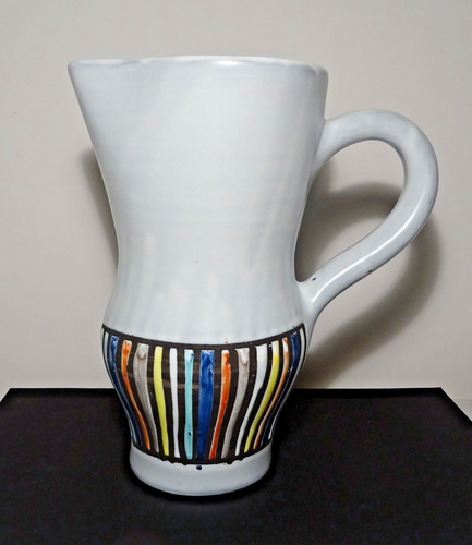 Pitcher roger capron - roger,