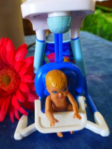 Minuscule poupon mattel - poupon,