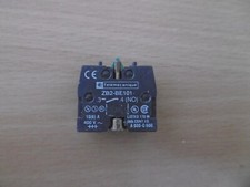 Bloc de contact bouton poussoir 10A 500V TELEMECANIQUE ZB2-BE101