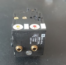 Distributeur pneumatique TELEMECANIQUE PS1 E18