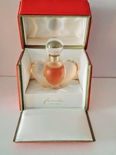 Farouche Nina Ricci, flacon de parfum de Lalique dans son coffret