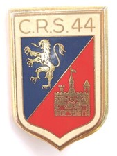 Insigne   De La CRS 44 fabricant Delsart 