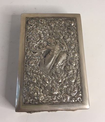 Ancien coffret cigarette