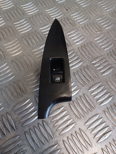 Commande bouton lève vitre