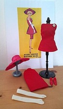 BARBIE MUSIC CENTER MATINEE # 1663 (1966-67)  JOUE DANS VITRINE SANS POUPEE