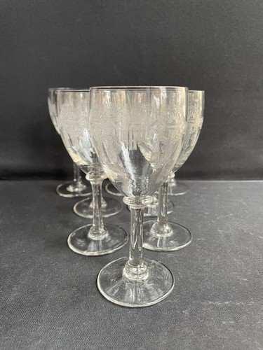 Verres pied guillochés - 8,